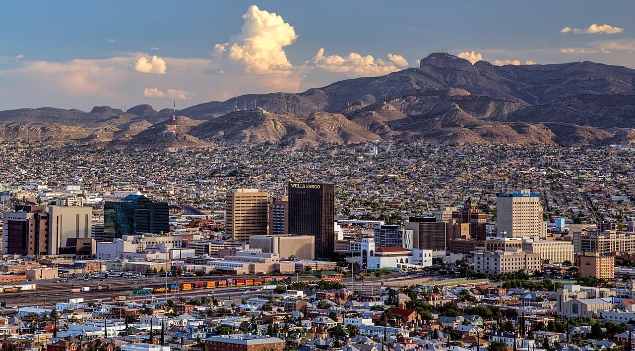 El Paso, TX cityscape