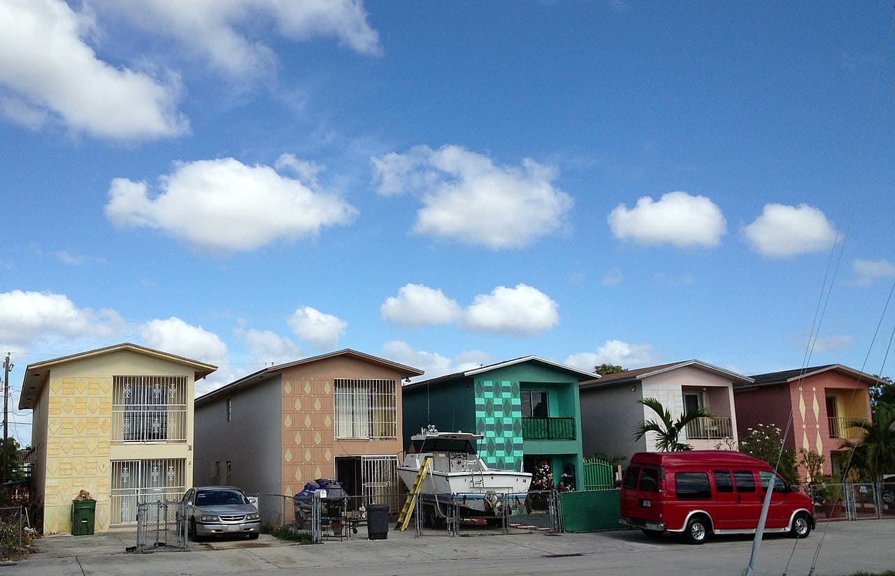 Hialeah, FL cityscape