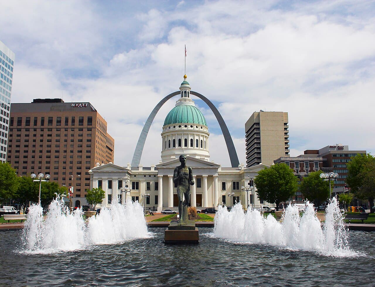 St. Louis, MO cityscape